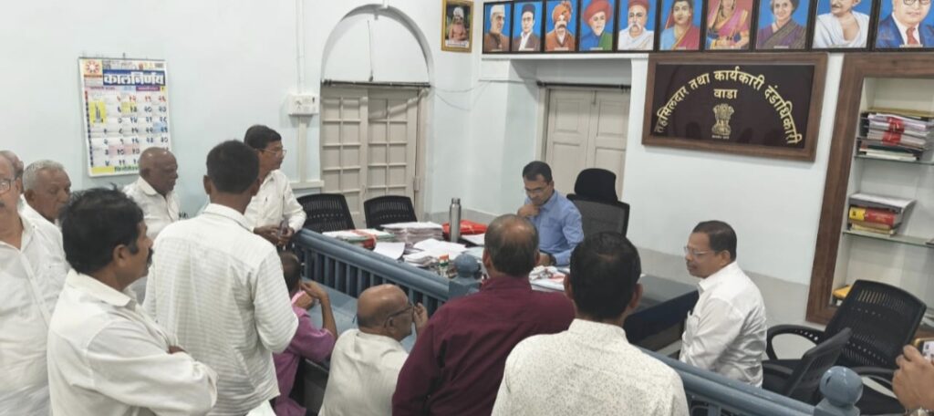 शेतकऱ्यांना भातविक्रीसाठी तलाठ्यातर्फे सातबारावर नोंद करून देण्याची मागणी,