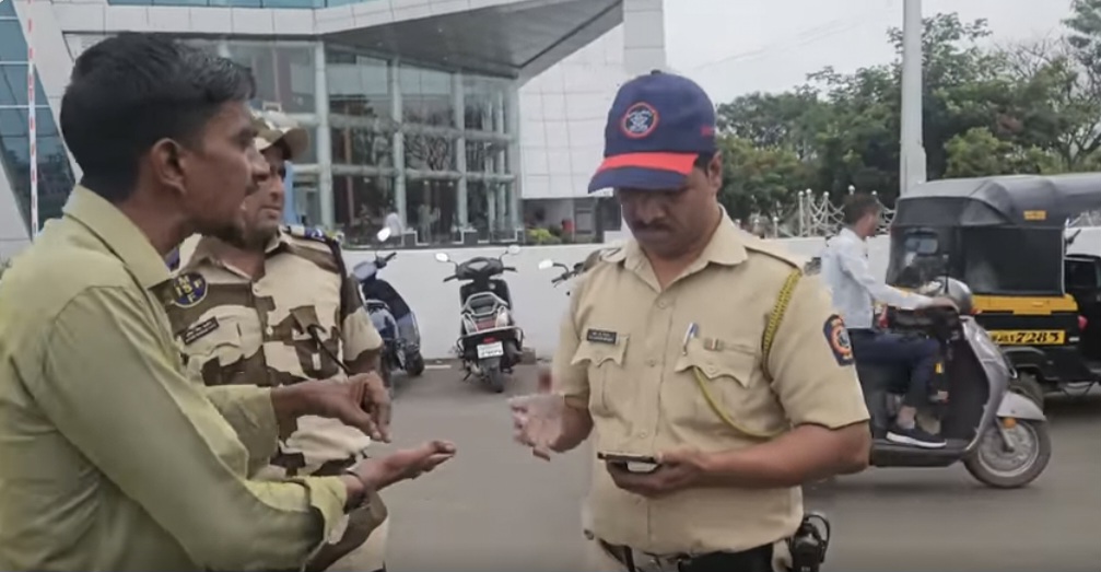 आयुक्ताच्या बॉडीगार्डची दहशत ; उर्मट बॉडीगार्डवर कारवाई करण्याची मागणी,