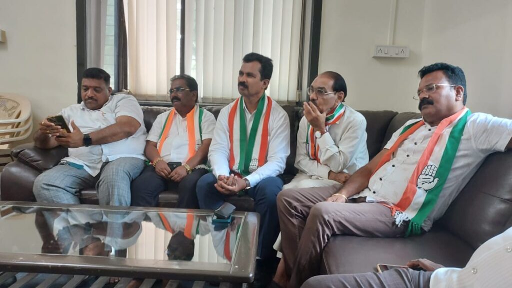 वाड्यात निवडणूक आयोगा विरोधात मशाल मोर्चाचे आयोजन,