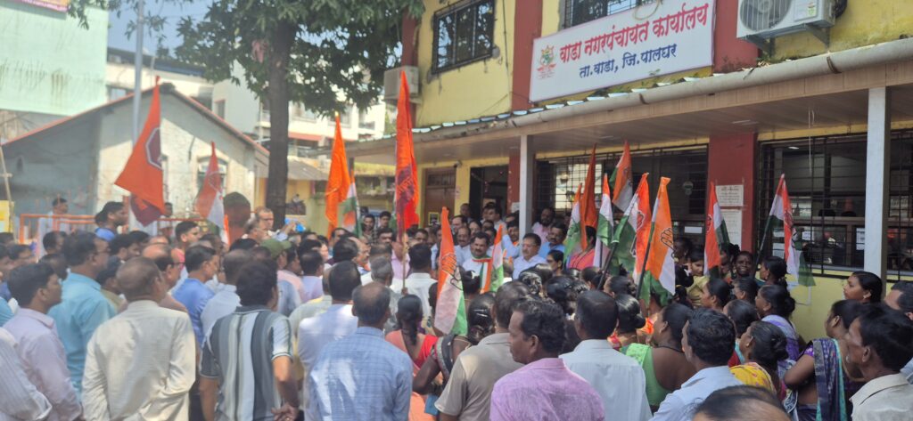महाविकास आघाडीचा करवाढीवोरोधात वाडा नगरपंचायतीवर मोर्चा,