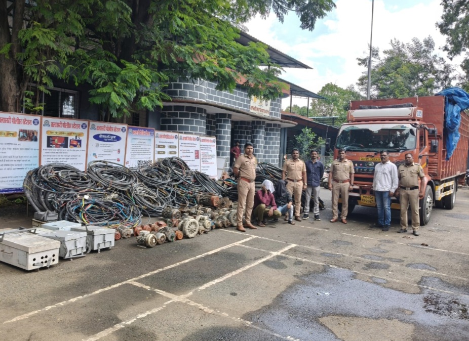 २७ लाखाचा मुद्देमाल तलासरी पोलिसांनी केला हस्तगत,