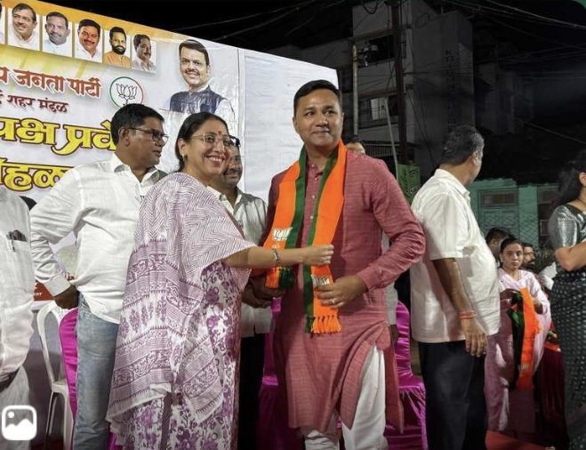 विविध पक्षाच्या शेकडो कार्यकर्त्यांचा भाजपमध्ये जाहीर प्रवेश,