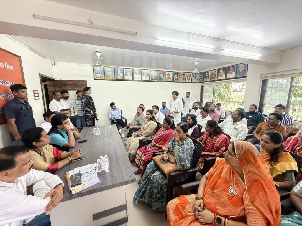 वसई – विरारच्या विविध प्रश्नासाठी माजी खा. किरीट सोमय्या यांचा धावता दौरा,