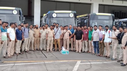 परिवहन समिती सदस्यानो, ” लगे रहो, “