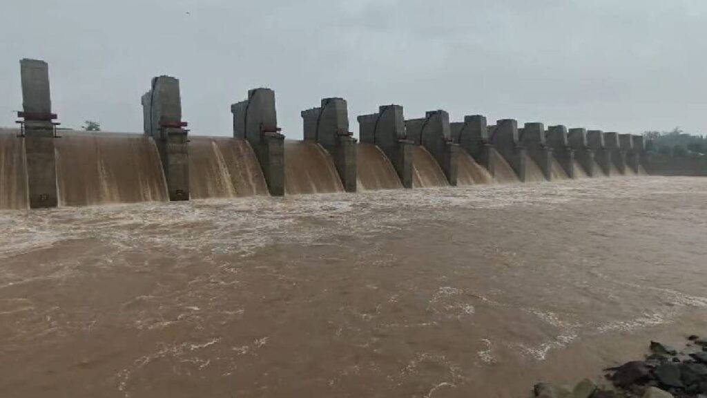 पाच दशकाचा वनवास संपला ; प्रकल्पग्रस्ताना जमिनीचा मालकी हक्क,